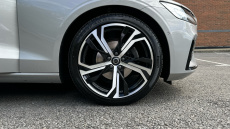 Volvo V60 2.0 B4P Ultra Dark 5dr Auto Petrol Estate